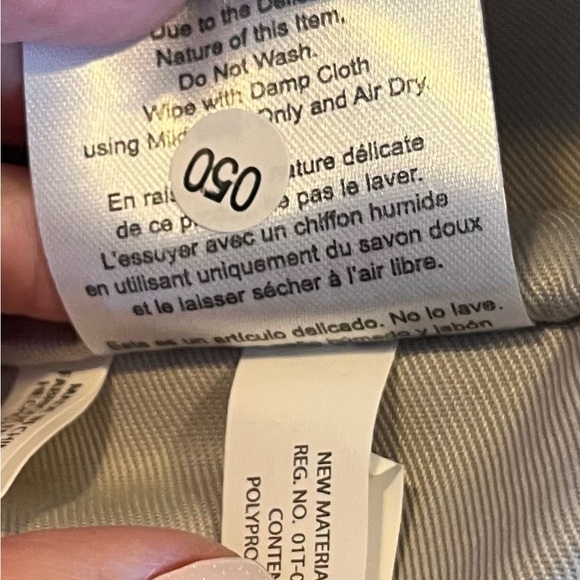 Thirty-One Camel Tote Bag with Strap - Picture 10 of 14